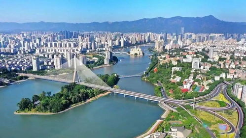 強省會 聚合力 代表熱議做大做優(yōu)做強省會